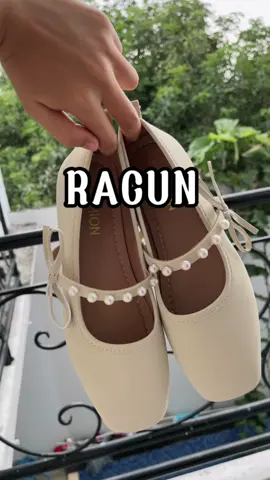 Sepatu fltashoes ini paling banyak dicari lho karena motifnya keren abis🥰👠 #fyp #palingbangakdicari #flatshoes #flatshoesslipon 
