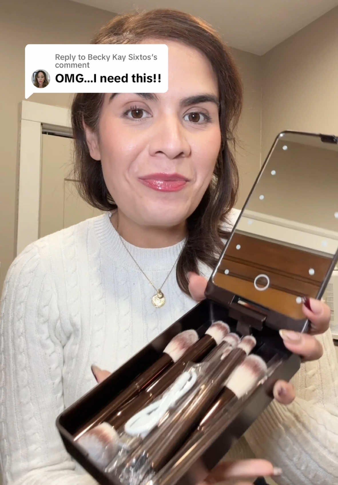 Replying to @Becky Kay Sixtos make up brush travel kit with vanity mirror included! Best deal on these! #GiftsForHer #GiftIdeas #AffordableGift #MakeupBrushes #TravelNecessities #Makeup 