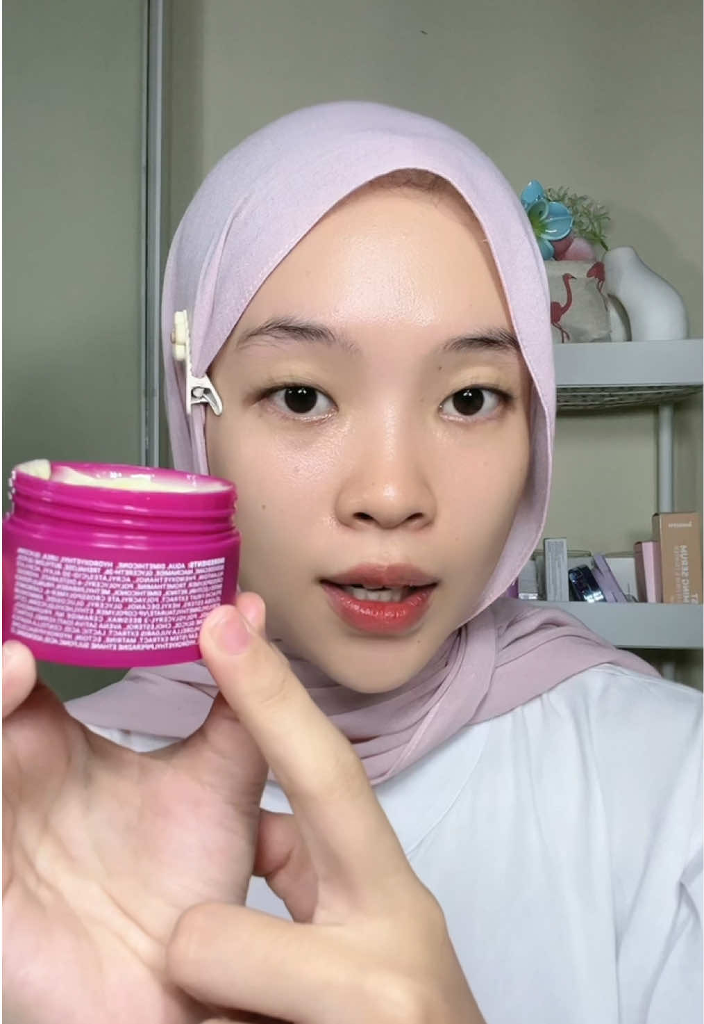 Takut bgt warnanya kuning kaya merkuc*t tapi hasilnya nampol bgt 😫🫶🏻 #retinolviral #moiturizerviral #retinoid #retinol 