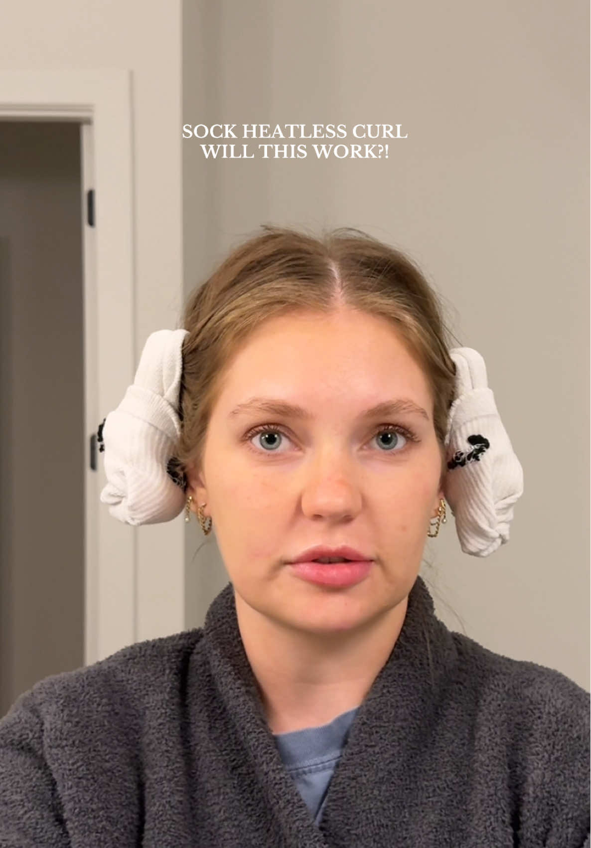 What do you think?? Will my hair curl with socks? #heatlesscurls #sockheatlesscurls #overnightcurls #willitcurlmyhair #willitcurl #redken #redkenabc #abcleavein #fyphair #fyphairtutorial #hairtutorial @Redken Pro 