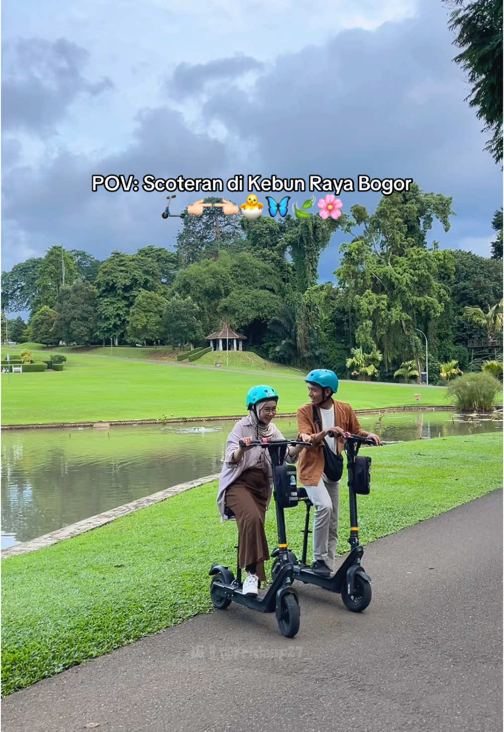 Seruwww BANGET‼️ 😭👉🏻👈🏻 Wajib coba gak🫵🏻  - #foryou #serunyaditiktok #serunyaliburan #TikTokAwardsID #kebunrayabogor #scooter #dateideas #couplestiktok #couple 