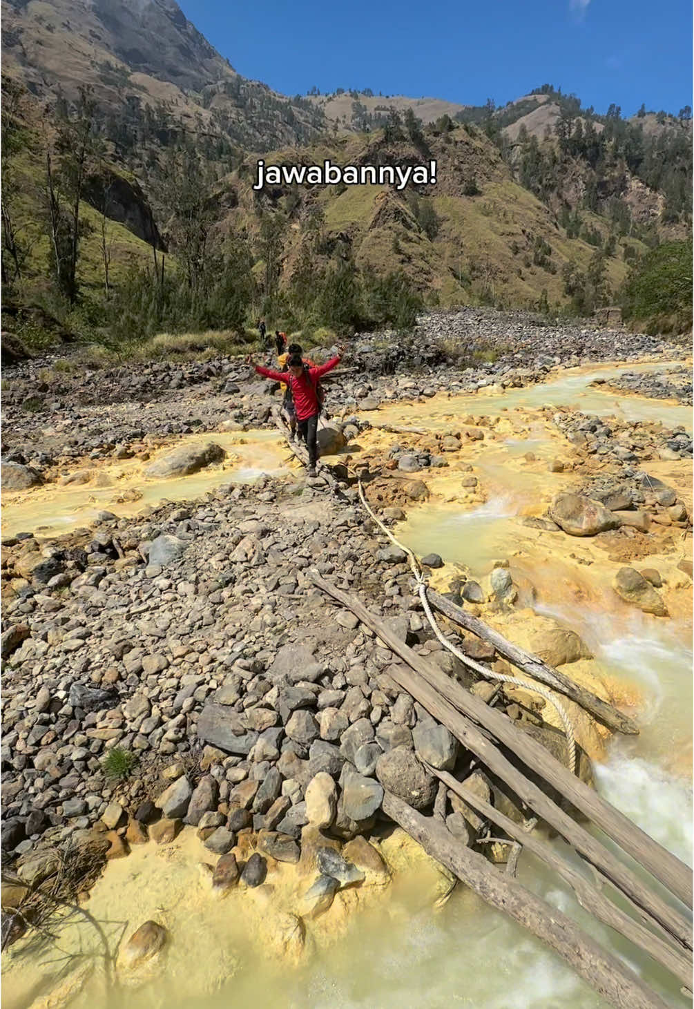 90% orang yang awalnya nanya begini pas udah nyobain jawaban mereka : ternyata naik gunung sesemenakjubkan itu🥹 #pendaki #pendakigunung #gunung #pendakiindonesia #rinjani #gunungrinjani #fyp #foryou 