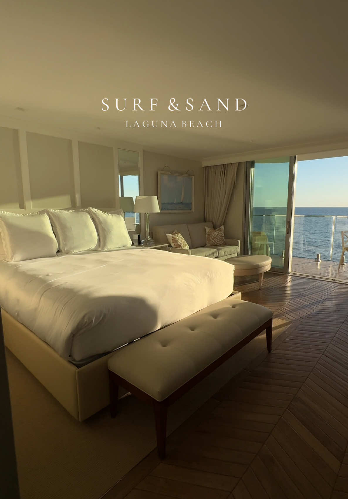 Premium Oceanfront King Corner Studio at Surf & Sand Resort —————————————————————————— #dreamhouse #alwaysdream #lagunabeach #surfandsand #resort #beach #dinner #oceanview #media #social #mediamarketing #travel #hotel