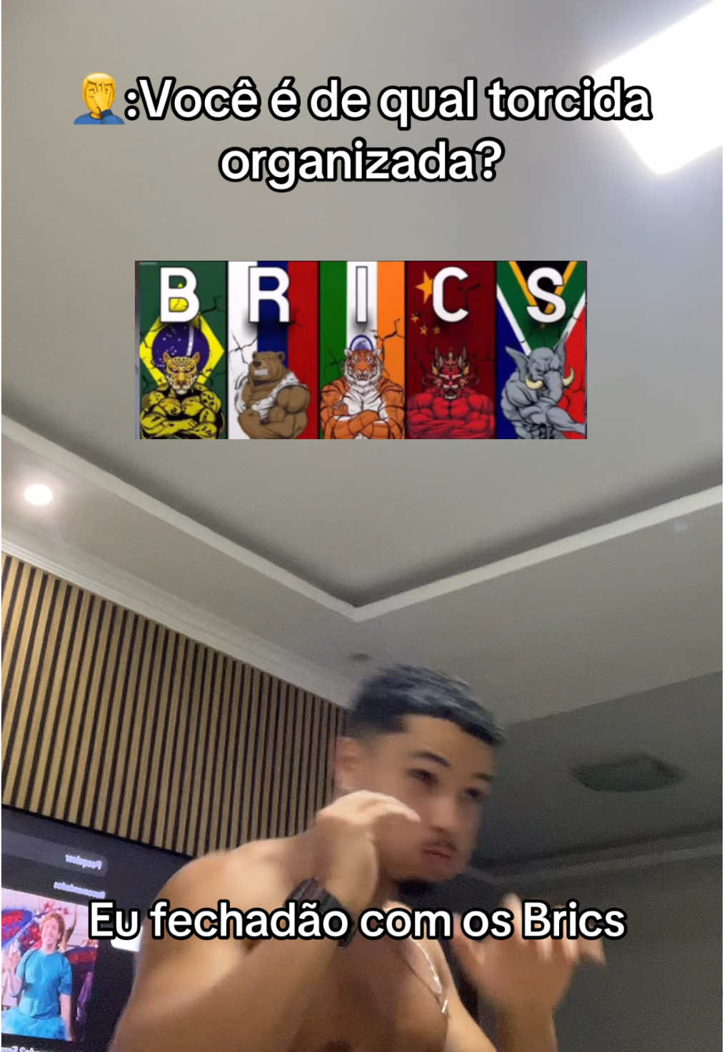 Cria do brics fazendo o dólar cair #meme #torcidaorganizada 