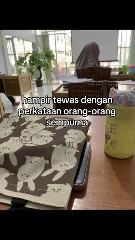 diam bukan brrti ga sakit.