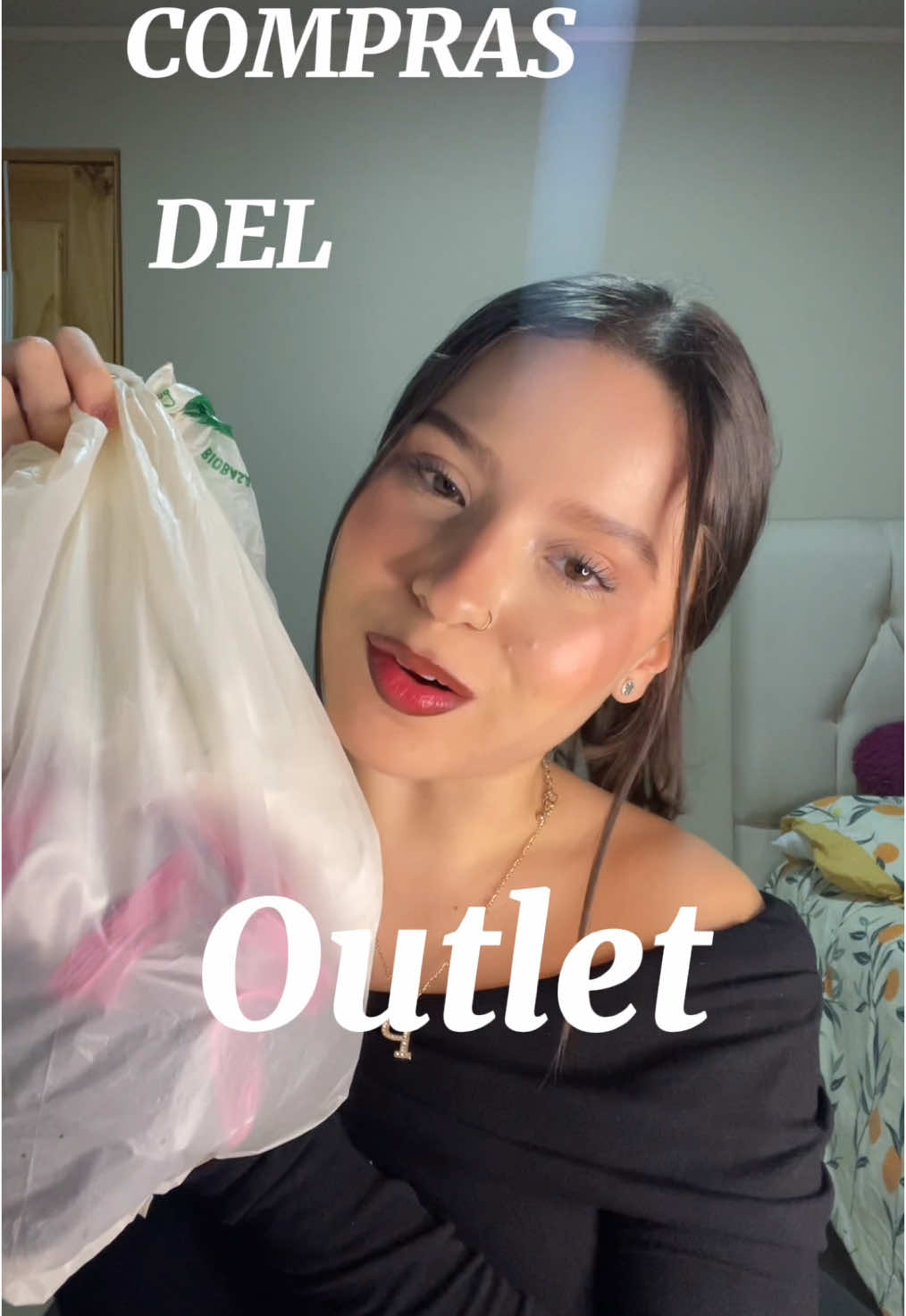 Comopras en el outlet 🤍 pronto haré un video de outfits con todas las prendas 🫶🏻#creatorsearchinsights #fyp #costarica #parati #Lifestyle #compras #americana #outfit #outlet 