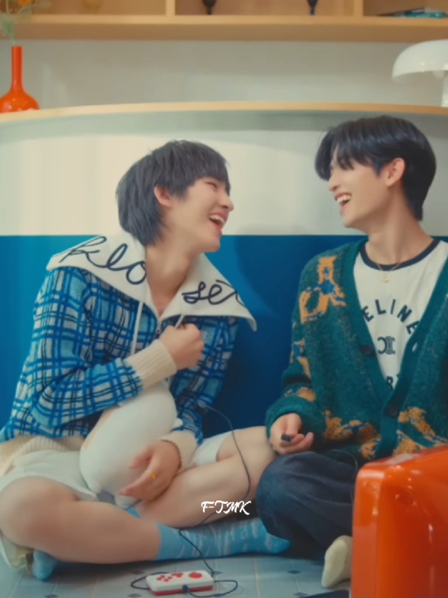 kalo mv sebelumnya masih pdkt kayanya ya, nah mv yg ini udah resmi 🫣🫠 #thomaskong #tthomastc #kongjiro #fyp #foryou  Full version - DMD MUSIC YT CHANNEL. 
