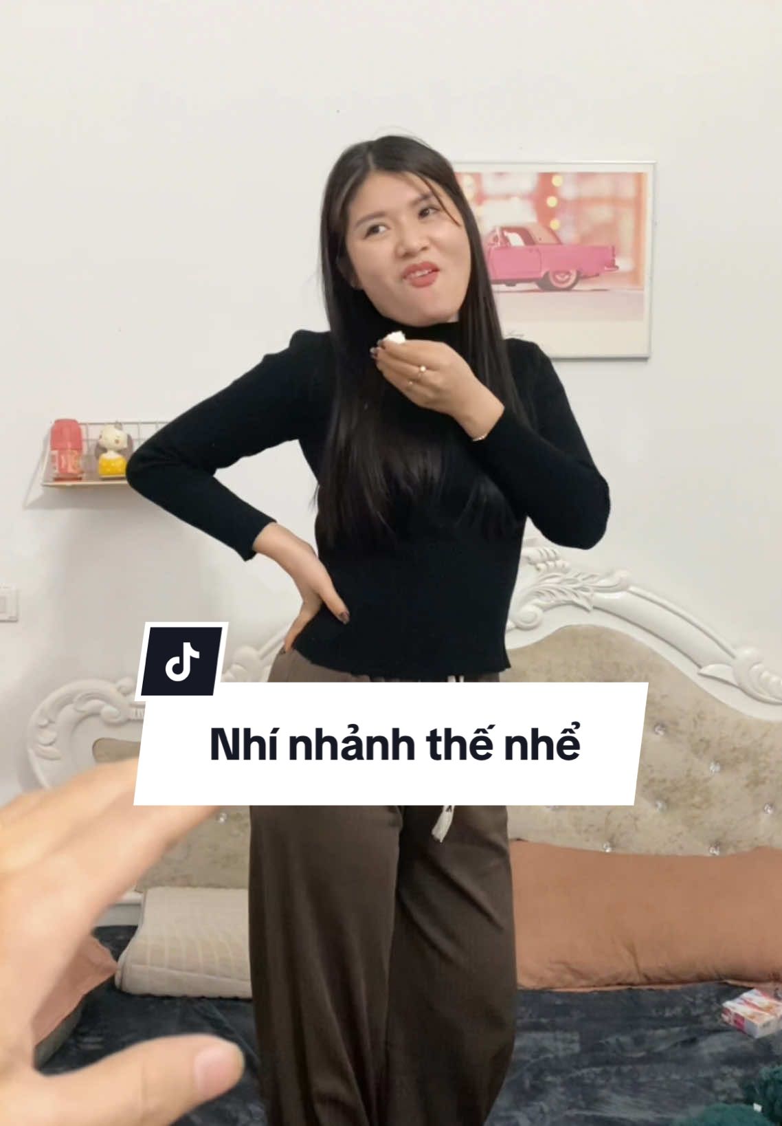 Nghe đồn có bà còn mặc cả tã sơ sinh 😳😳?