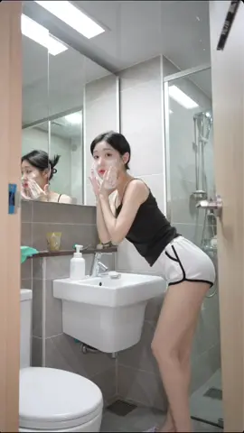 메이크업 지우다가 나도 모르게 그만🫢#챌린지#댄스#kpop#kpopchallenge#challenge