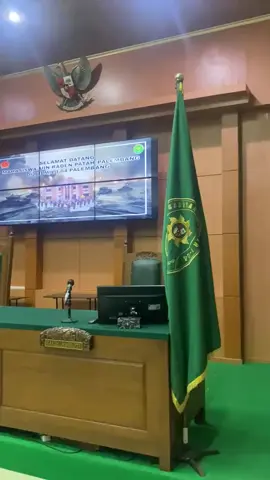 kunjungan ke pengadilan militer