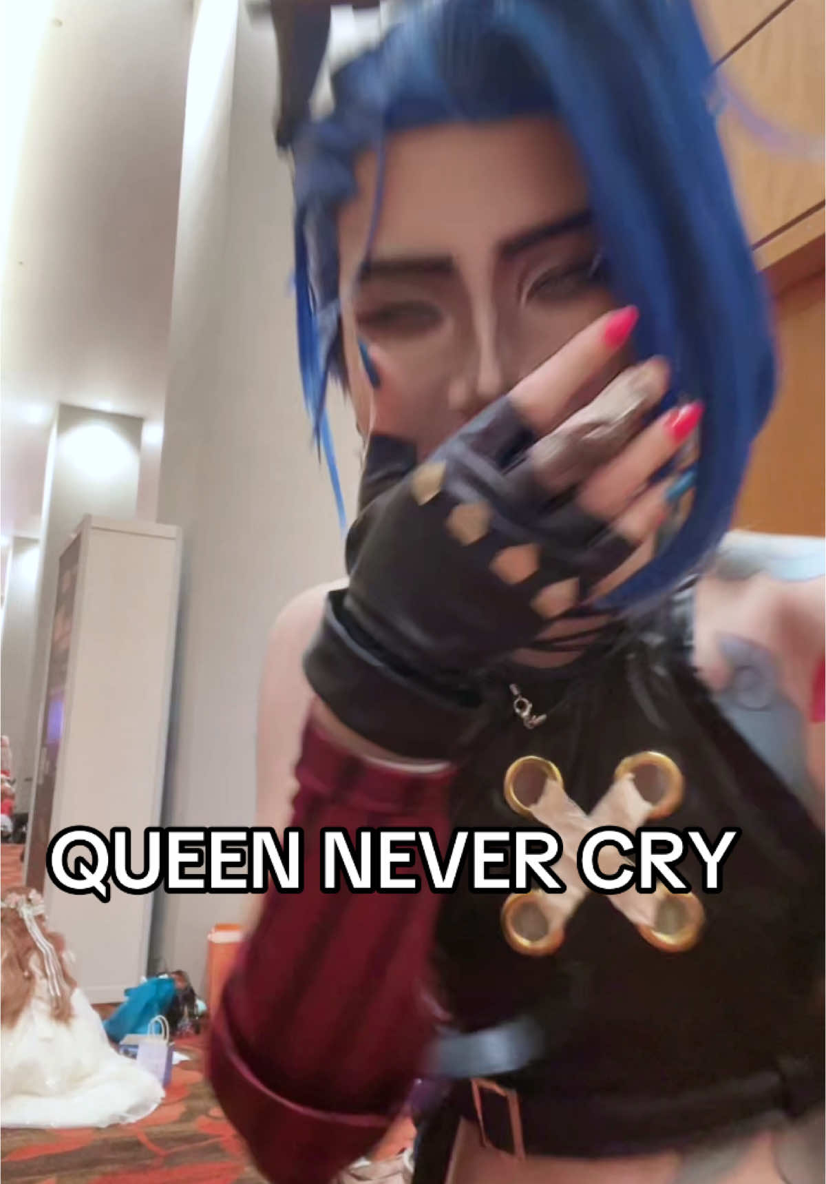 QUEEN NEVER CRY  #queennevercry #leagueoflegends #arcane #riotgames #arcanecosplay #leaguetiktok #fyp #arcanevi #arcaneleagueoflegends #jinx #leagueoflegendsjinx #arcanejinx #arcaneshow #cosplay #fyp #arcanejinx #arcanecosplay