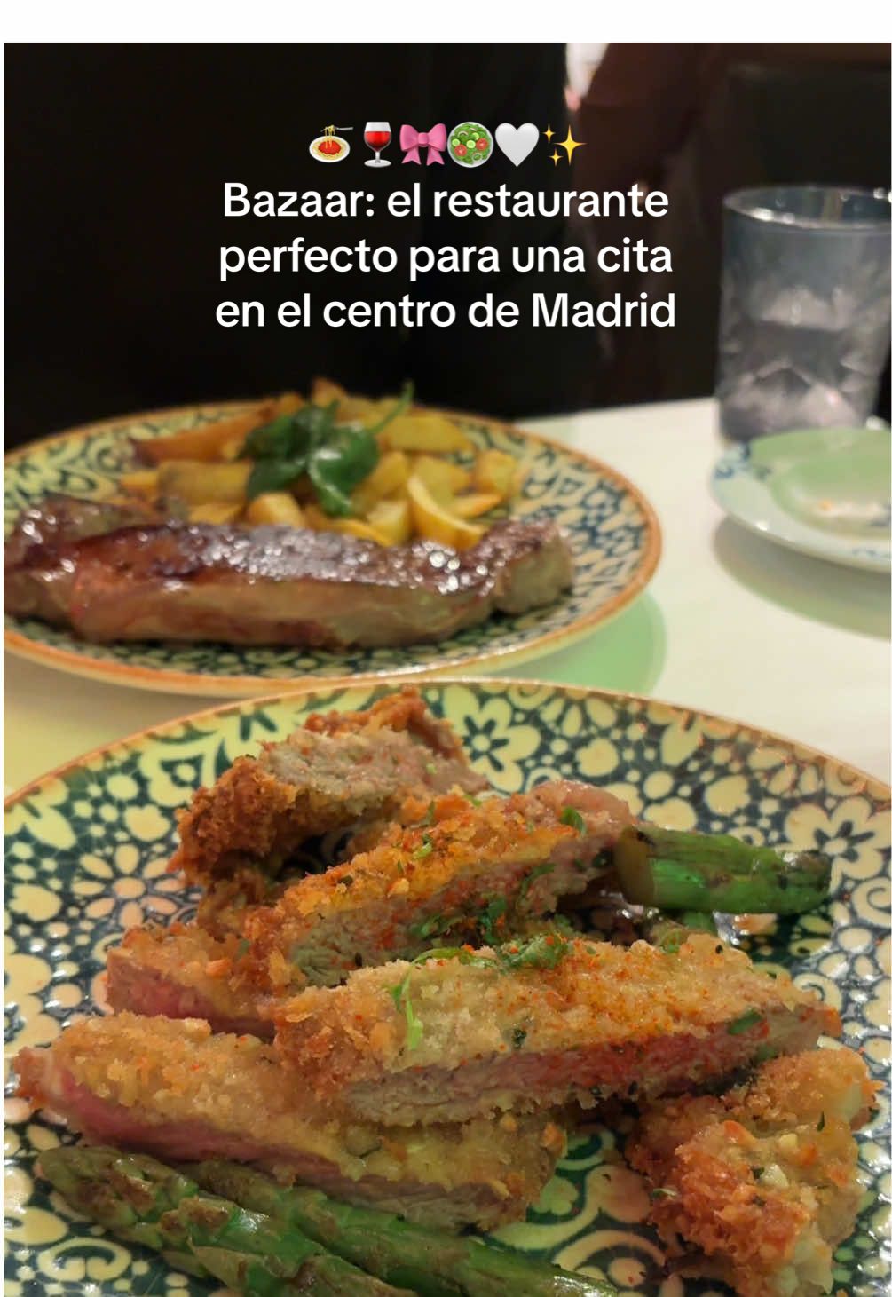 ¿Buscas un restaurante para una cena especial? 🍽️✨  Te presento Bazaar, un restaurante de comida mediterránea en pleno centro de Madrid que lo tiene TODO:  ✅ platos con cantidades generosas 🍝 que no te dejarán con hambre ✅ precios justos 💸 para lo que ofrecen (te los dejo en el vídeo) ✅ y una ambientación acogedora y elegante, perfecta para una cita romántica 💑 o una cena más formal con amigos o familia  📍 Bazaar está en el centro de Madrid, así que no tienes excusas para no probarlo. ¿Te animas? #restaurantes #restaurantesmadrid #restaurantesenmadrid #planesmadrid #chueca #centrodemadrid #planesentiktok #madrid #restaurantesrecomendados 