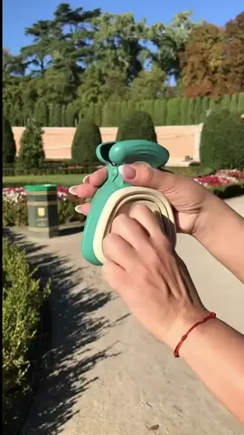 Coletor Portátil para facilitar a vida dos tutores de pets na hora do passeio. Gostou? Comente eu quero que envio o link. #tutoresdepets #pets #limpeza 