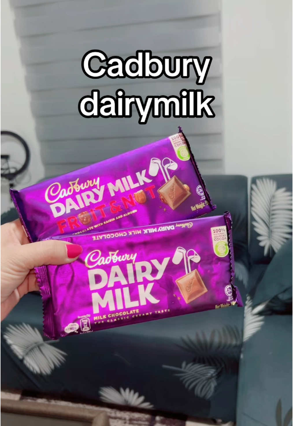 BUY 1 TAKE 1‼️‼️ CADBURY DAIRY MILK.. Perfect pang gift ngayong christmas.. Get yours naaaa.. Just click the yellow basket.. #fyp #cadbury #dairymilk #chocolatelover #foryoupage #fypシ゚viral #fypp #fyppppppppppppppppppppppp 