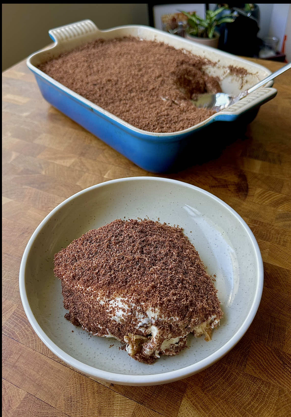 🎄12 Days of Christmas, Day 8/12: Panettone Tiramisu. Welcome to 12 Days of Christmas Recipes (SZN 2), the second year running where I’ll be making recipes that will sit very pretty amongst your festive season spreads. Make sure you are following along to grab all the recipes I will be making that are all incredibly approachable, accessible and achievable. Happy Holidays everyone. 🎄Bringing back the literal big guns to help me create a super easy tiramisu for your Christmas Day. The pannnetone is such a great swap in for the biscuits as it soaks all that coffee up and give the tiarimus more of a cake feel. It’s so chocolatey, but incredible light as well, and the best part is all it take is a tray, whisk and a couple of bowls to put together meaning its no bake and no stand mixer. FOR THE RECIPE: Head to creamyconfusion.com.au (link in bio). . . . #christmas #christmasrecipes #christmasideas #christmasdessert #panettone #panettonetiramisu #dessertideas #tiramisurecipe