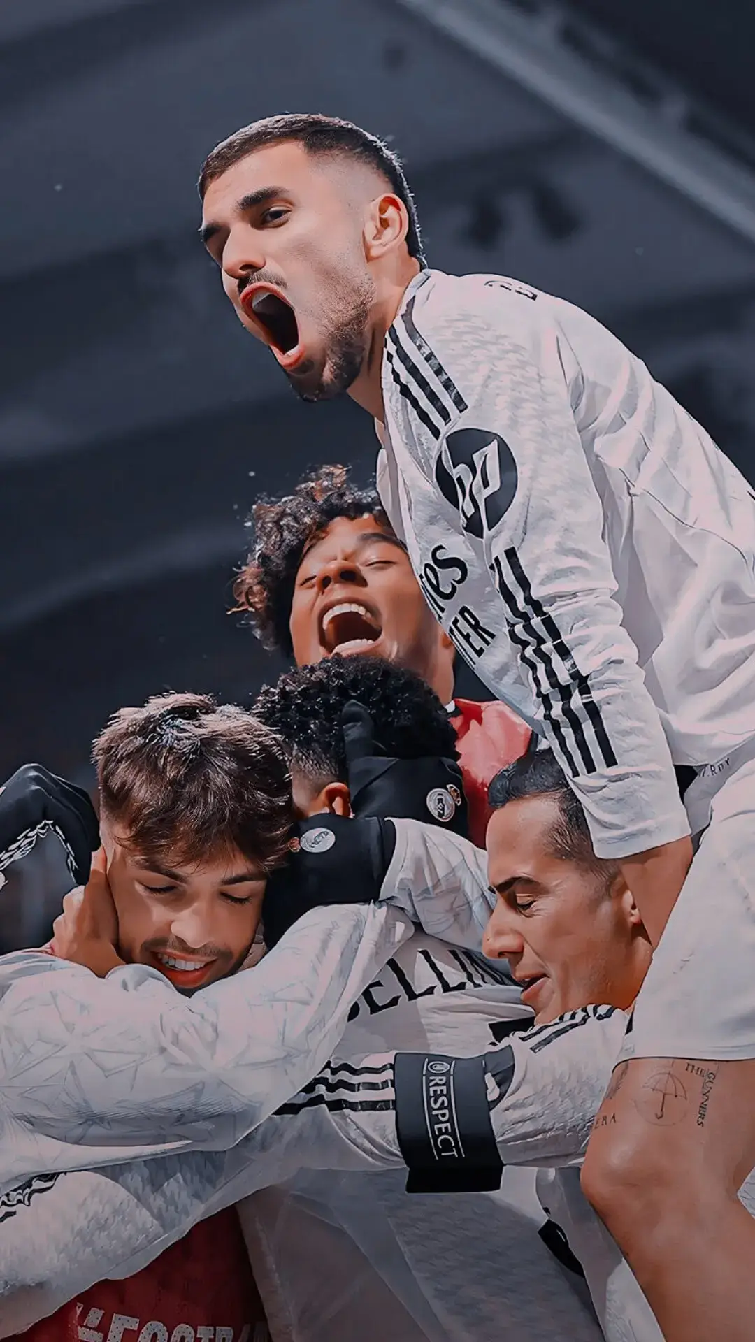 Pictures from the last game 🥹🤍 #realmadrid #carloanceloti #viniciusjunior #judebellingham #lukamodrić #tonikroos #camavinga #valverde #brahimdiaz #nacho #joselo #frangarcía #militão #rüdiger #alaba #ardagüler #lunin #carvajal #tchouaméni #ceballos #kepaarrizabalaga #mendy #vázquez #rodrygo #mbappé #halamadrid #vamos #explore #ريال_مدريد #هلا_مدريد 