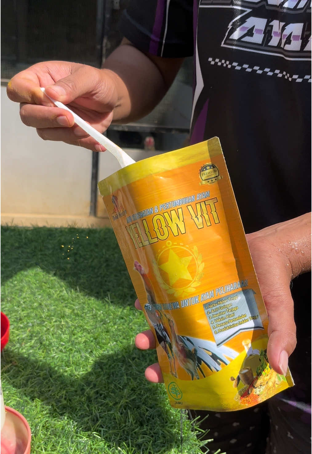 Vitamin anak ayam yellow vit #jamuayam #vitaminayam 