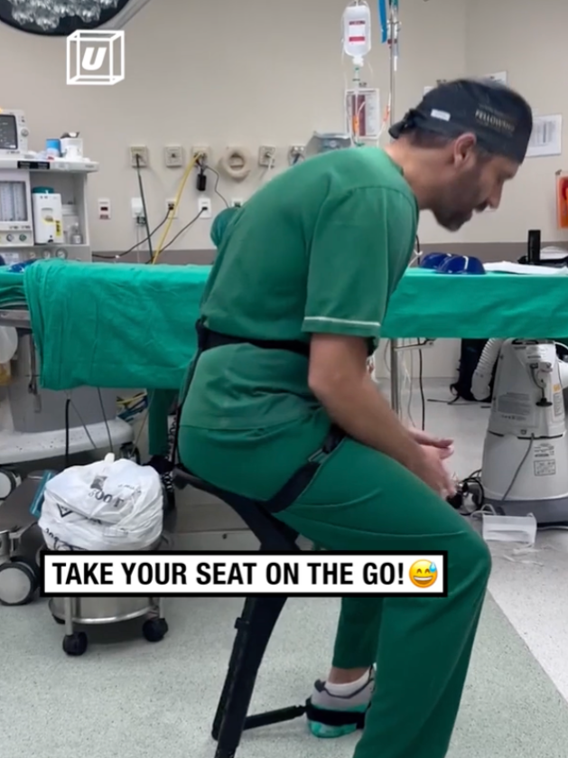 Take your seat to go!! 🪑😂 🎥: Doctor Dastan Kasimoff via ViralHog #UNILAD #satisfying #surgeon #doctor #chair #seat #tired