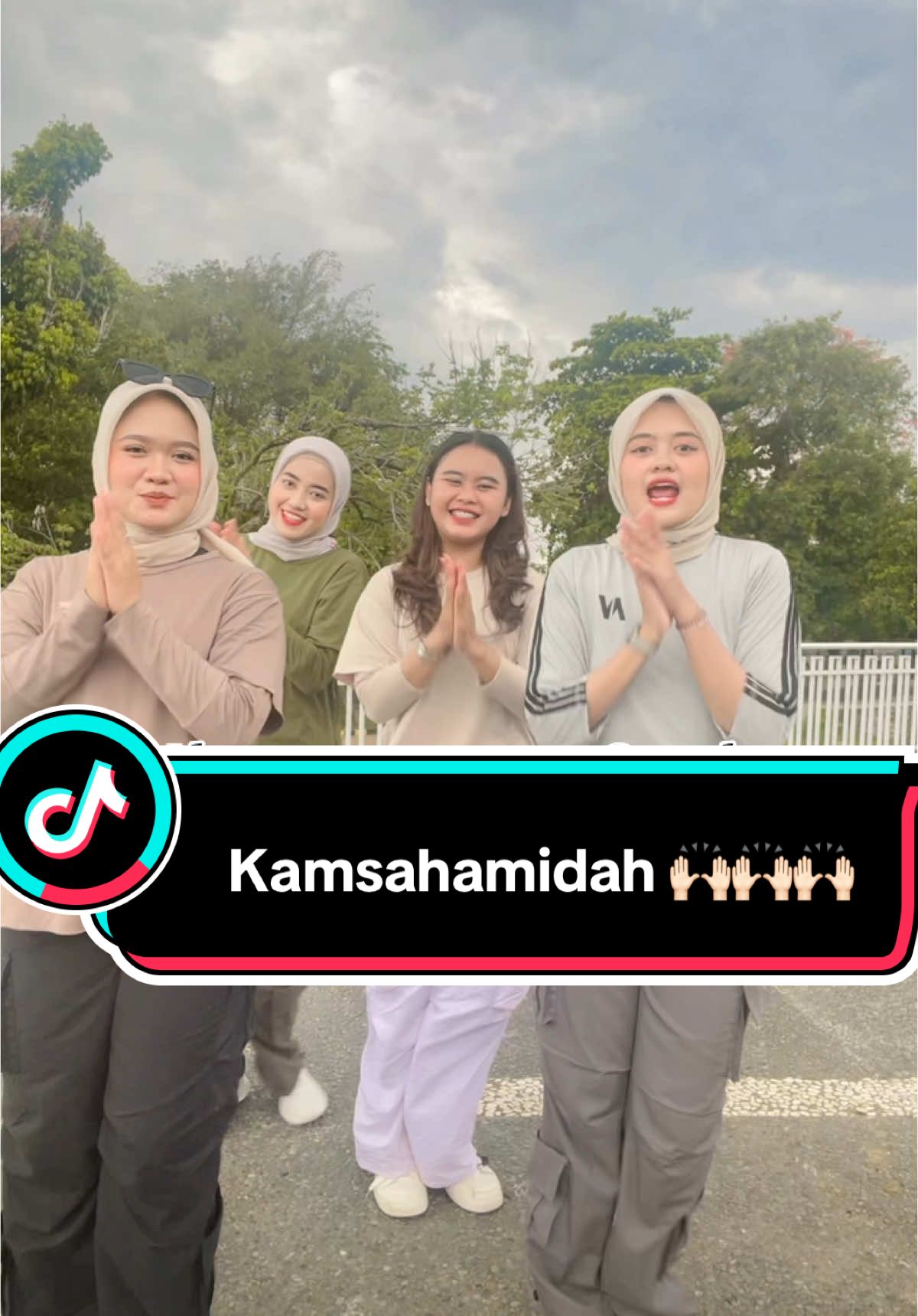 Kamsahamidah 🙌🏻🙌🏻🙌🏻  . #kamsahamidah #outfitolahraga #bajusenam #guncang1212 #promoguncang1212 #megaguncang1212 #sportyyangkauminta #rekomendasibajuolahraga #bajuolahraga 