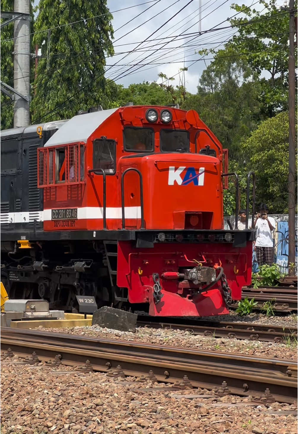 Daop 6 serasa divre🔥 || #CapCut #kereta #kai121 #keretaapi #railfans #kai #fypシ゚ #fypシ゚viral #fypシ゚viral 