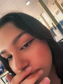 Kakakak a menina falando aii paraaa gabriell eu sou baixinha KAKAKAKAKA
