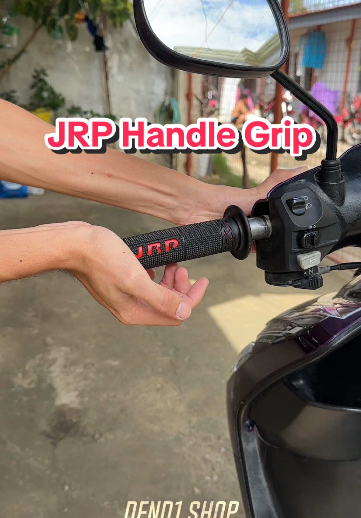 Murang handle grip na nakita ko dito sa tiktok #jrphandlegrip #redhandlegrip #handlegrip #motorcyclehandlegrip #jrphandlegripversion2 #motorcycleaccessories #universalhandlegrip #trending #fyp #viral 