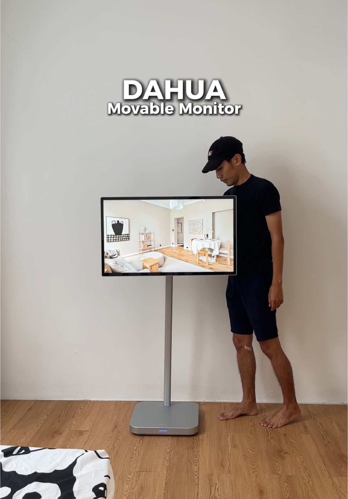 Ga tau ah lengkap banget ini, aku bilang sih Tab versi raksasa. Touchscreen responsif, bentuk futuristik pun. Puas banget pas pakai. #dahuaexplorer  #dahuamonitor  #monitordahua  #androidmonitor #smartmonitor  #moveablemonitorstand  #4kmonitor 