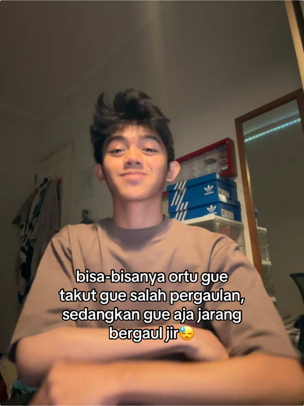 gue bergaulnya sama yang itu² doang jir ga pernah mau nambah temen😭