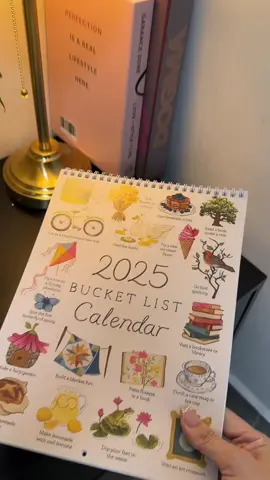 A Bucket list calendar is just what i needed in my life #giftideasforwomen #gift #calendar #2025calendar #bucketlist #fyp #tiktokmademebuyit #tiktokshop 