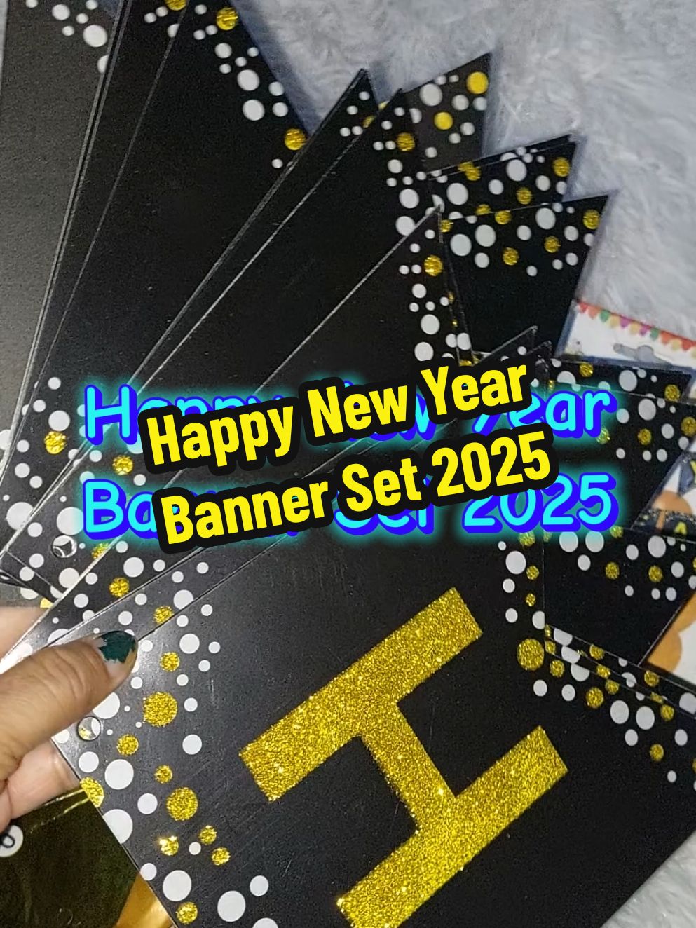 Happy New Year Banner Set 2025 #newyear #2025 #2025newyeardecorations #tiktokfinds #tiktokfindsph #fypp #fyp #fypシ゚viral #foryou #fyppppppppppppppppppppppp 