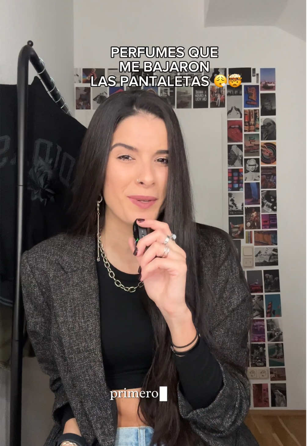 Hoy en perfumes que me bajaron las pantaletas… escuchamos pero no juzgamos ok? Si soy, lo siento culpable 🤷🏻‍♀️ se aceptan consejos de acuerdo a sus gustos en comentarios ok? Pero siempre que no juzgues mis gustos 👀 así soy qué les puedo decir 💁🏻‍♀️ lqmmmmmm 💕 regalen un perfume en navidad y huelan siempre rico ok?