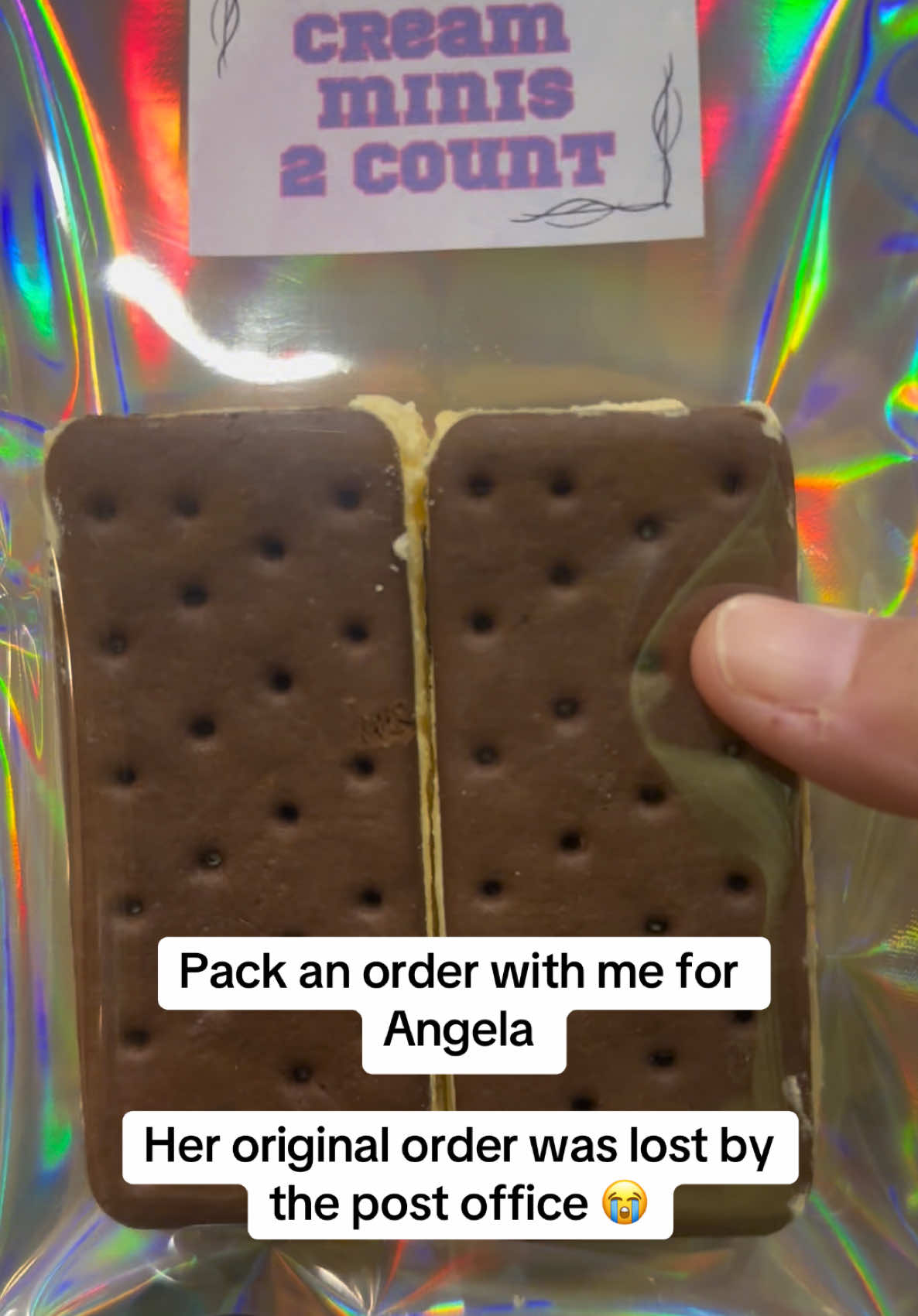 #freezedriedicecreamsandwich If you thought you saw ice cream sandwiches….. YOU DID! #freezedriedicecream #fyp #fypage #foryoupage #fyp🌈 #fypシ #postofficeissues #tiktok #waxmeltsoftiktok #scents #fragrances #MomsofTikTok #dadsoftiktok #handmade and #handpoured #waxmelts by #wickedwitchwaxco 