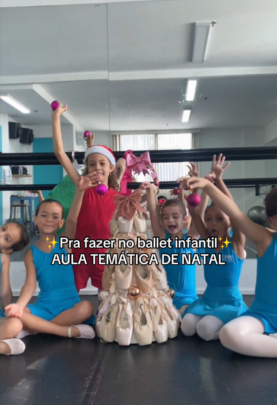 Seguimos no Clima natalino por aqui, e algumas dicas de exercícios com o meu material pedagógico de Natal 💫🎄 #balletinfantil #babyclass #ballet #bailarinas 