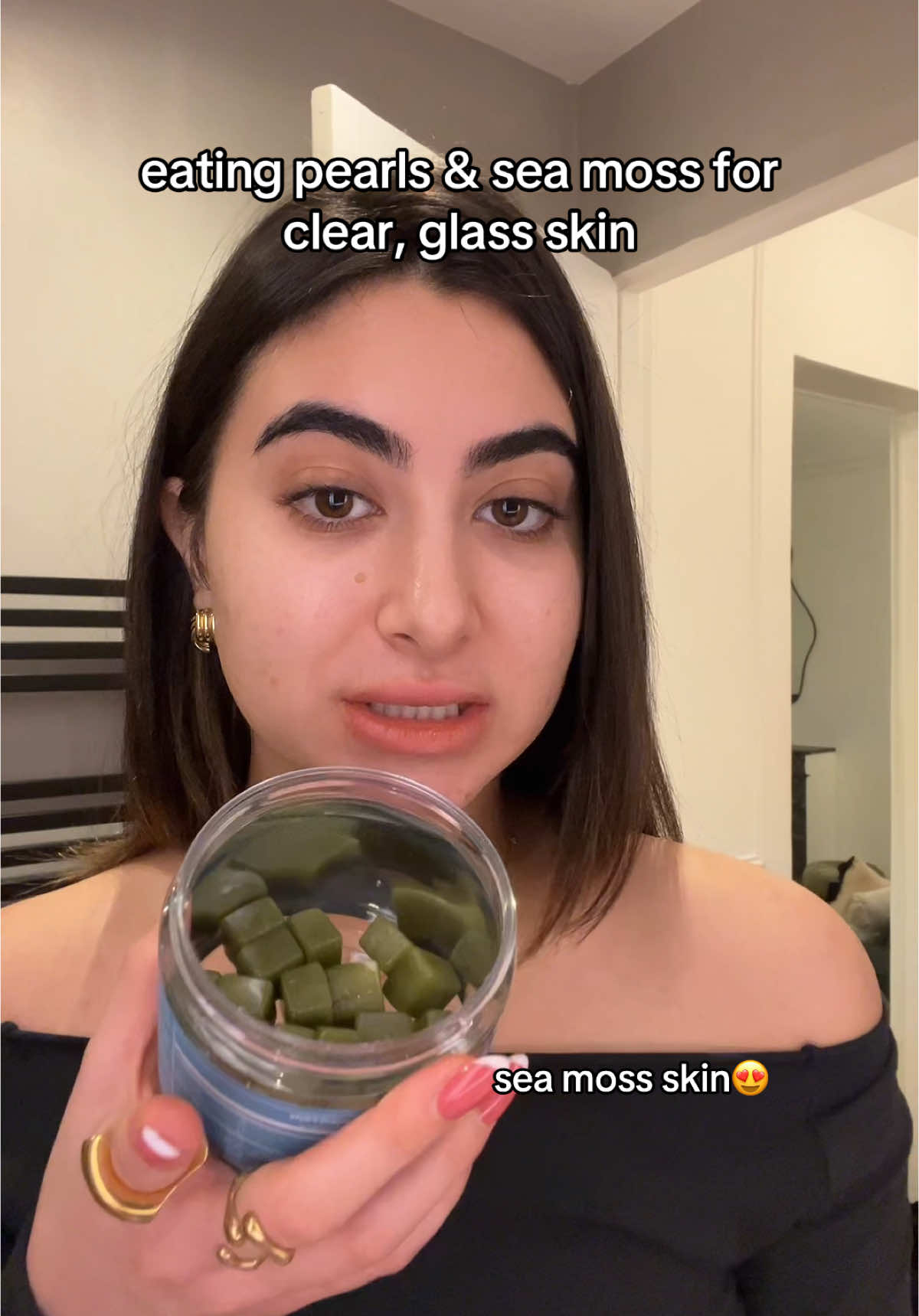 I will never go back to life without my daily sea moss #seamoss #glowyskin #clearskin 