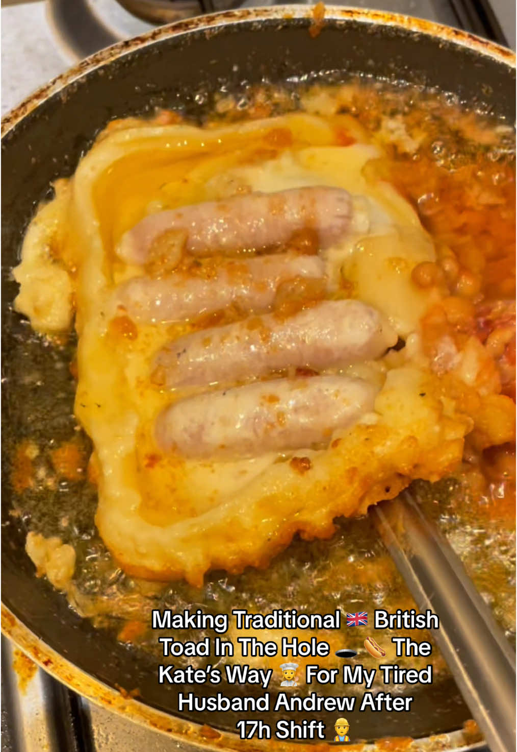 🇬🇧 UK Part 21: Traditional Toad In The Hole 🕳️🌭 The Kates’s Way 👩‍🍳 #fyp #viral #husband #toadinthehole #britishfood #americanfood #wife #work #lunch #englishfood #CookingHacks #katesway #cookingkate #bluecollar 