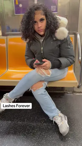 Cute subway girl beautiful curls & long fake lashes Nyc #lashes #subway #curls #fake #cute #nyc ©️judijupiter2024
