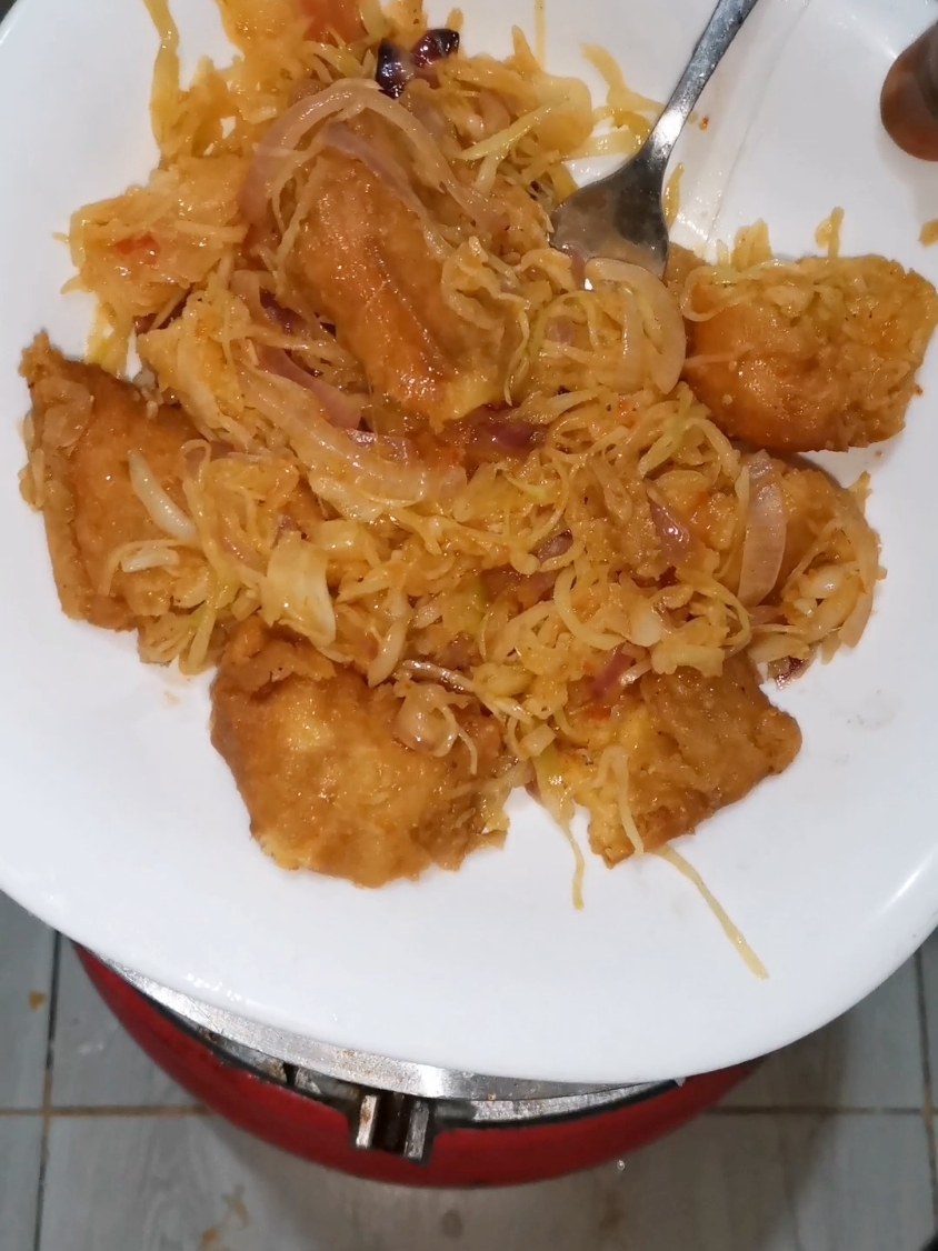 Mandazi dry fry Cabbage collabo #mandazi #cabbage #supperideas #boyzmakekii #fyp 