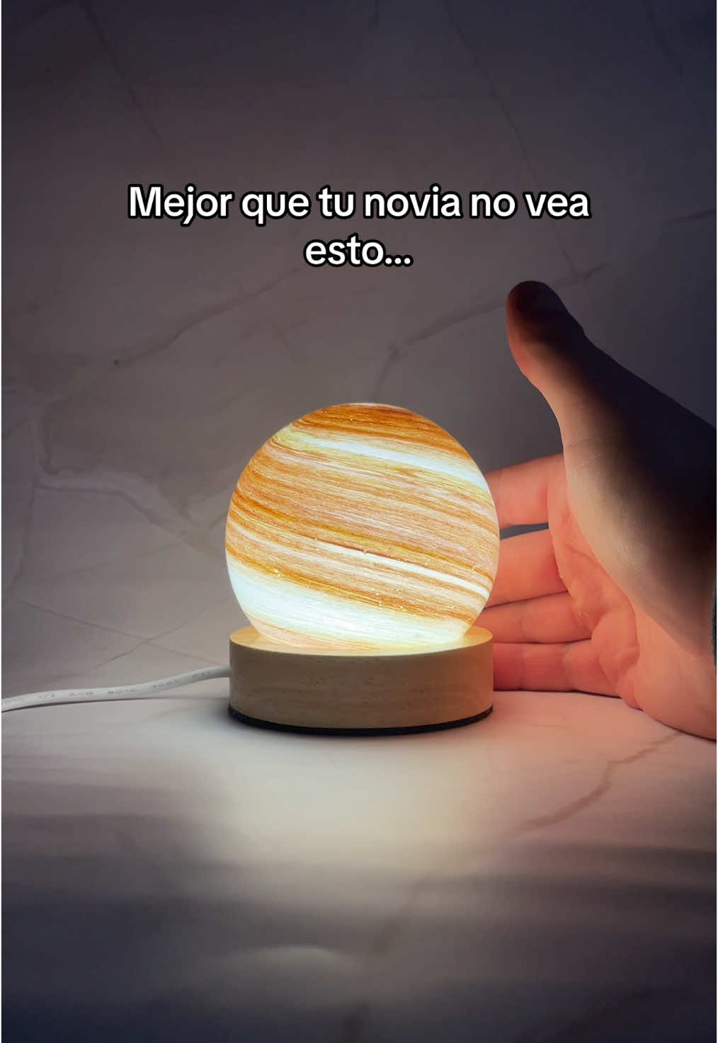 Mejor que tu novia no vea esta maravillosa lámpara…🪐 #lampara #planeta #astronomia #decoracion