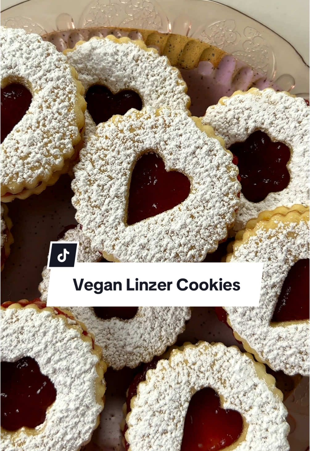 These are classic ❤️ #linzercookies #christmascookies #vegancookies #HolidayTreats #veganchristmas 