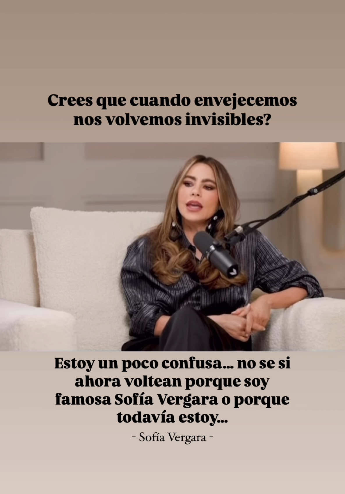 Dicen que cuando envejecemos nos volvemos invisibles, pero ¿es la edad o la actitud lo que define cómo nos ven? Sofía Vergara se pregunta si la miran por ser famosa o porque todavía  está… ‘pa voltear’.  ¿Tú qué crees? ¿La sociedad nos relega con los años o somos nosotras quienes decidimos si seguimos siendo visibles?  Las leo… 💋 #MujeresQueInspiran #SinLímites #EstiloPropio #lover50women #mujeresmadurasbellas #mujerescincuentonas #womans #fashionover50 #amorproprio #over50 #mensajespositivos #mensajes #mujeres50años #fashionover50 #mujeresmaduras #fashion #over50andfabulous #over50fashion #mujeresinspiradoras #inspiration #modafeminina #moda