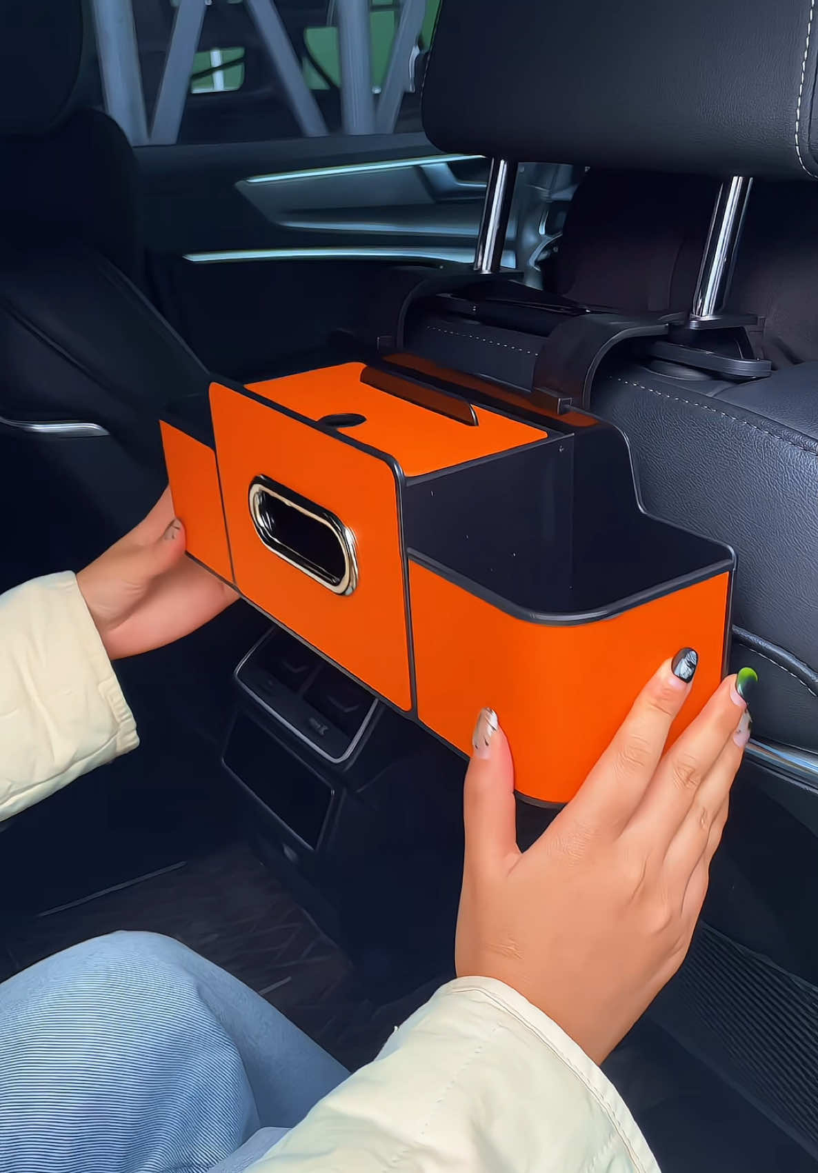 This is a multifunctional storage box, which keeps your car tidy and free from clutter.#Car #汽车用品supplies#Storage box