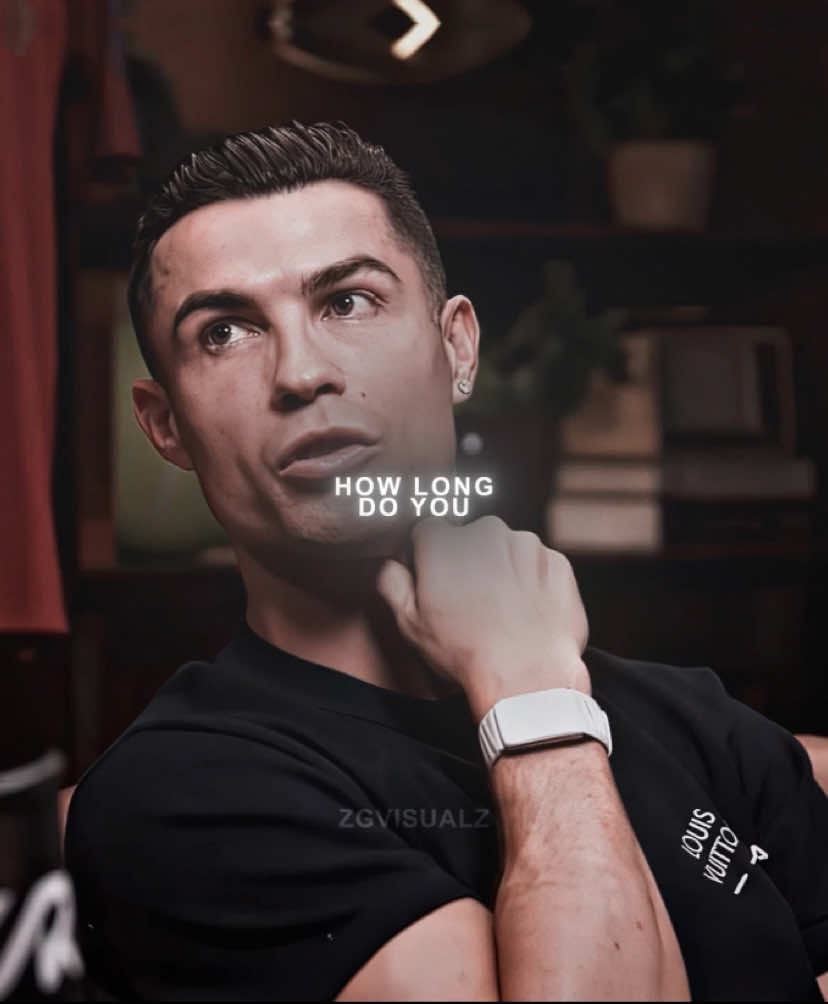 is cristiano ronaldo the goat? || #cristianoronaldo #mrbeast #Soccer #youtube #edit #fyp #lowtaperfade #ninja #meme 