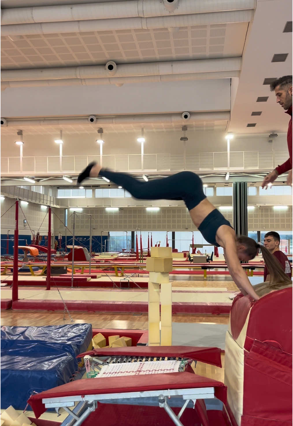 Un sufrimiento constante🫠 suerte que no nos dedicamos a este deporte #parati #fyp #athletics #gimnastics #deportesentiktok