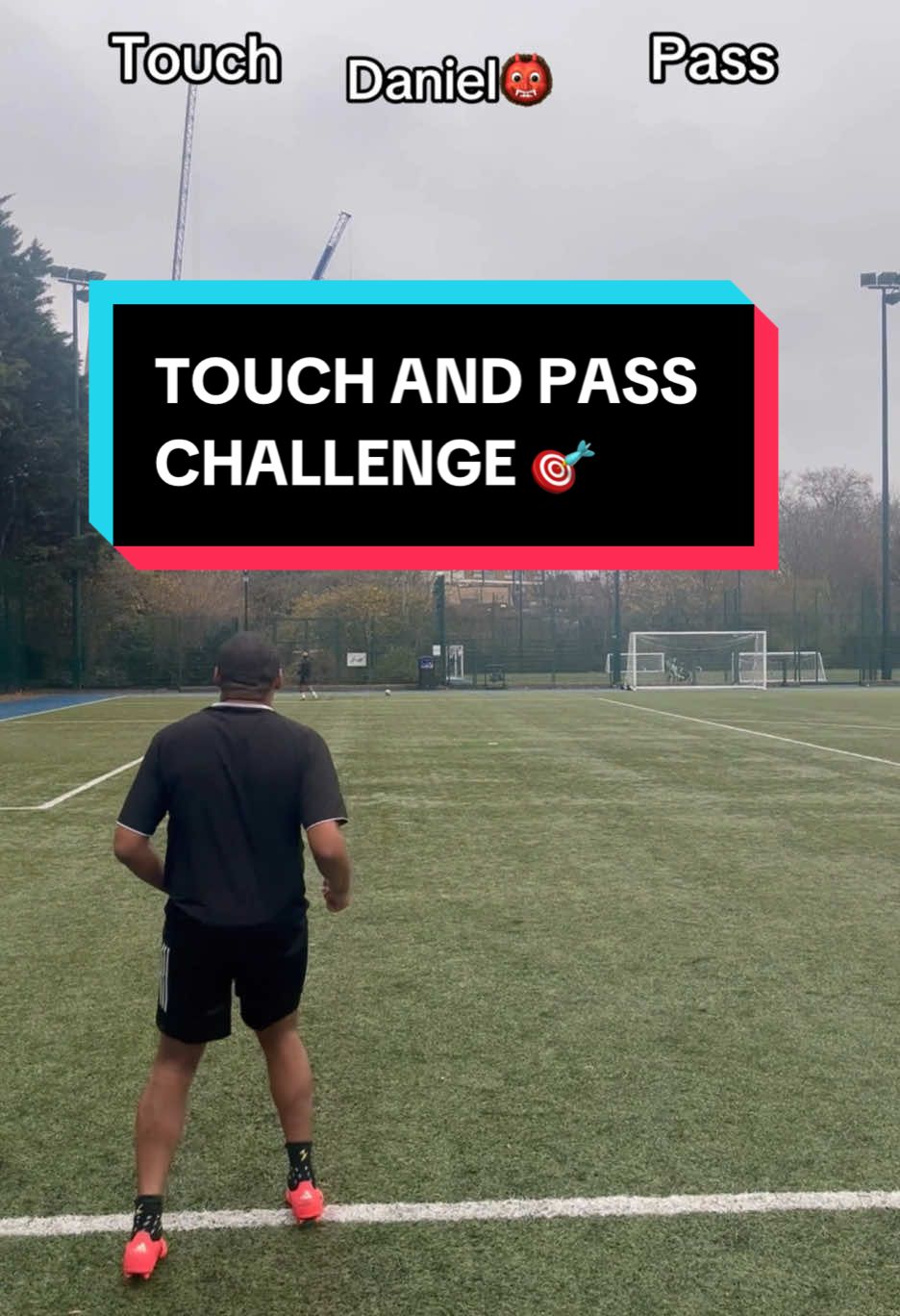 Touch and pass challenge!🎯#footballchallenge #Soccer #football #viral #futbol @freda_ayy @Myrotekk @JAYBEE @Lirian Santos 