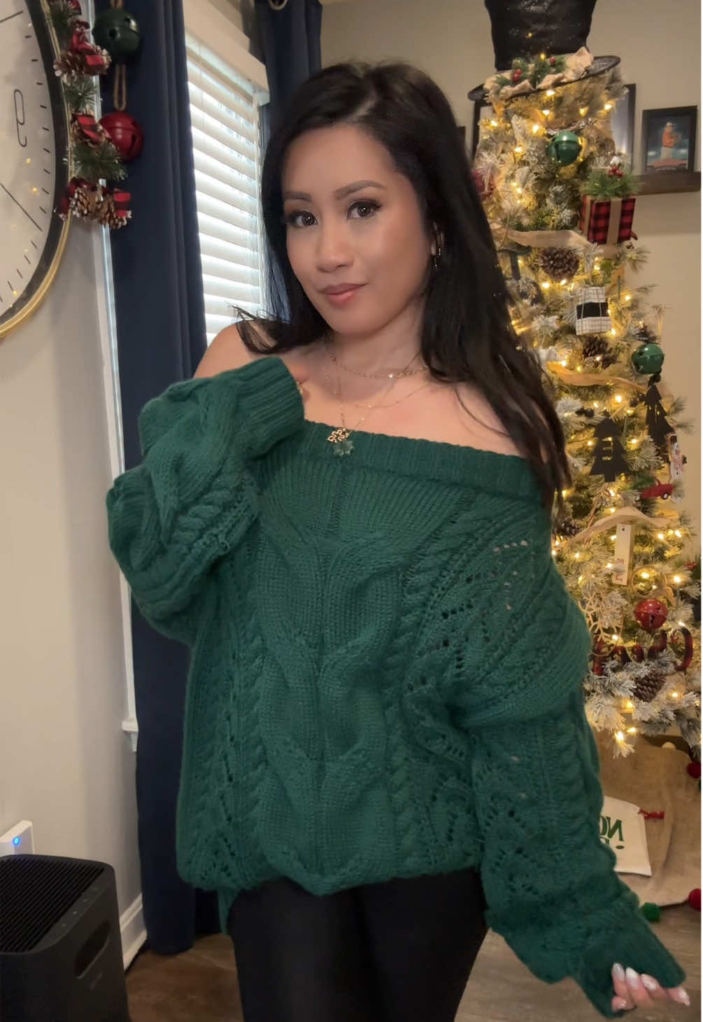 Loving this sweater! Got a size up! Can be worn as a dress or oversized sweater! #giftguide #spotlightfinds #newyearnewaura #fashionlookbook #mademyyear  #tiktokshopcreatorpicks #tiktokshopholidayhaul #OOTD 