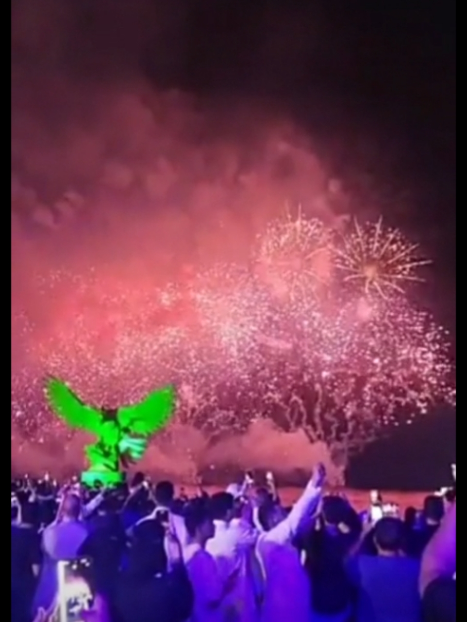 #viralvideo #mjshooter #mjbakhsh #jed4you #jeddahtiktokers #السعودية34 #jeddahpromenade #fireworks 