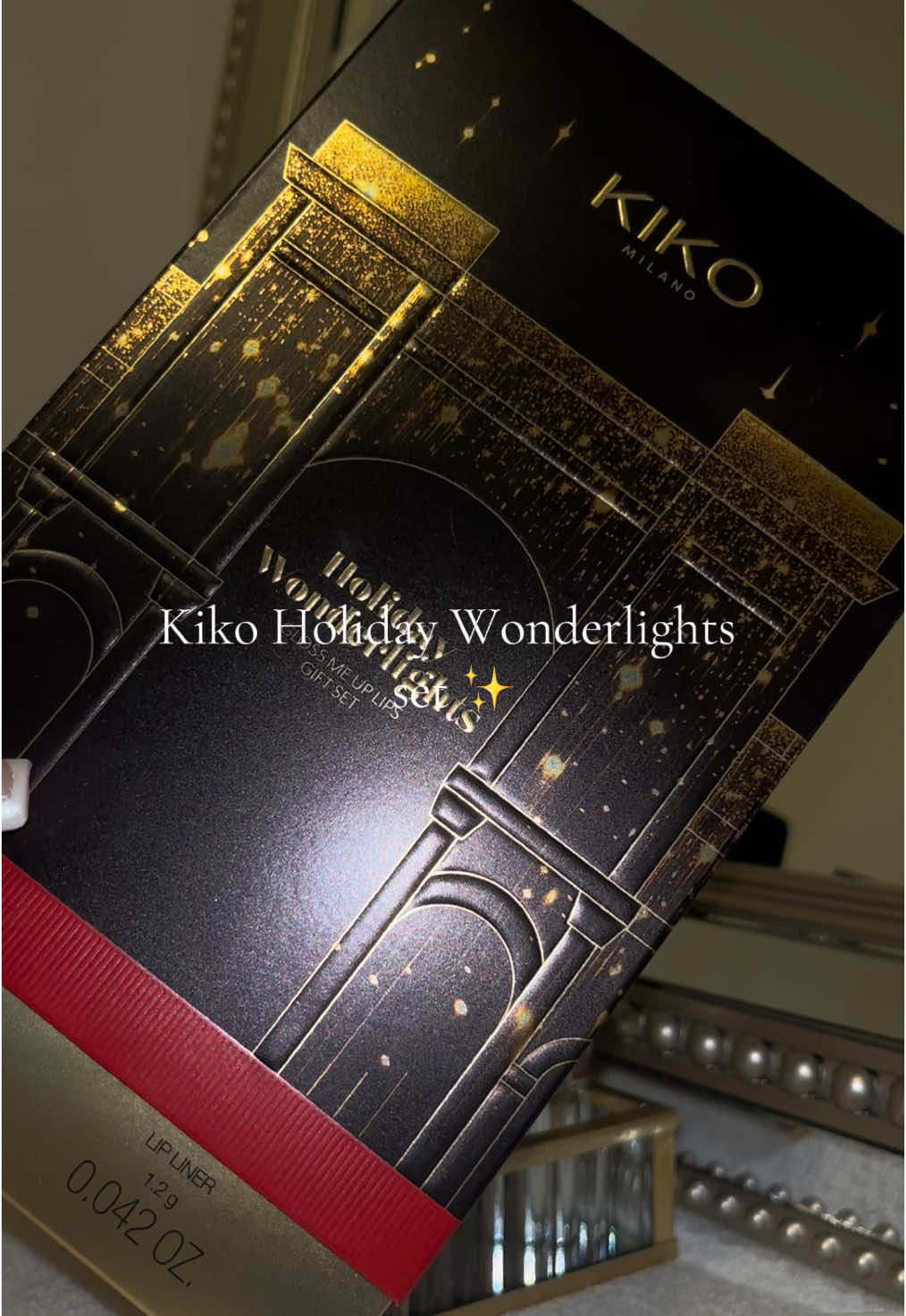 Obsessed with this collection 😍 @KIKO Milano  #fyp #kiko #kikomilano #holidaywonderlights #kikolipgloss #kikolipliner 