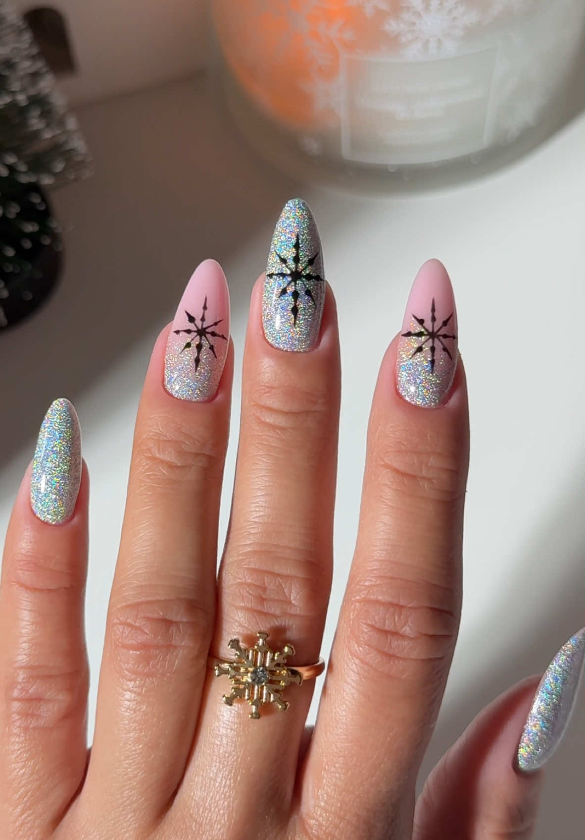 ✨❄️✨ #christmasnails #viral #nailtutorial #nailart #holonails #winternails #swiatecznepaznokcie #nailtrend 