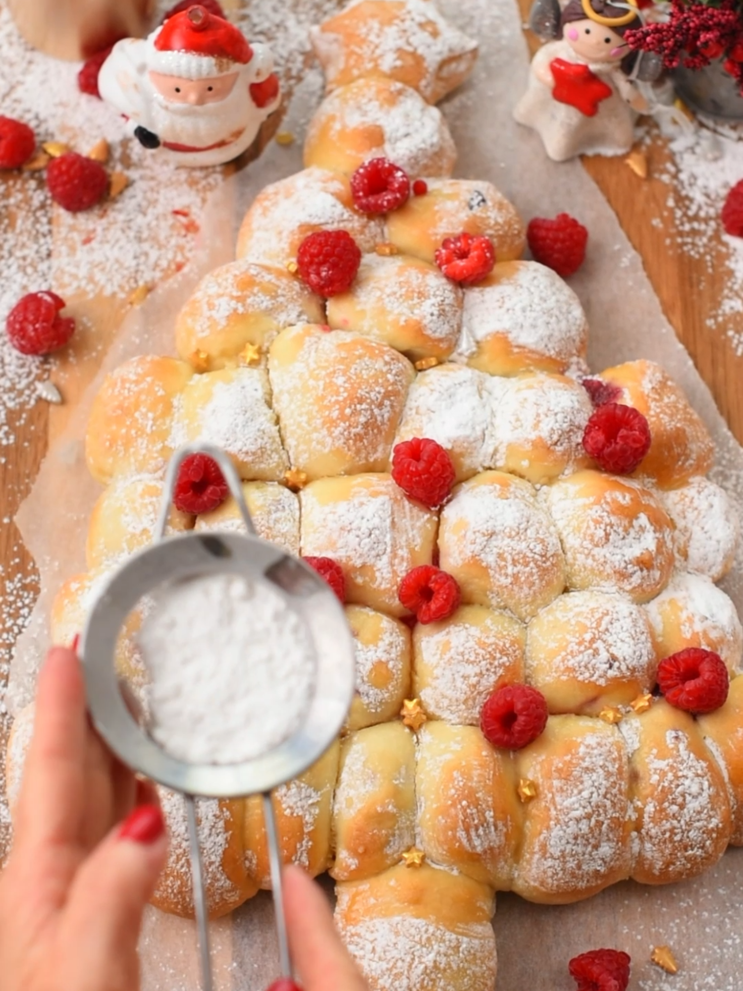 Christmas Pull Appart Bread but Sweet! Support me here and visit my website for the recipe, copy and paste the link below https://www.theconsciousplantkitchen.com/pull-apart-christmas-tree-bread/  . #christmasbaking #christmasbreakfast #christmasfood #EasyRecipes #breakfast #breakfastrecipe