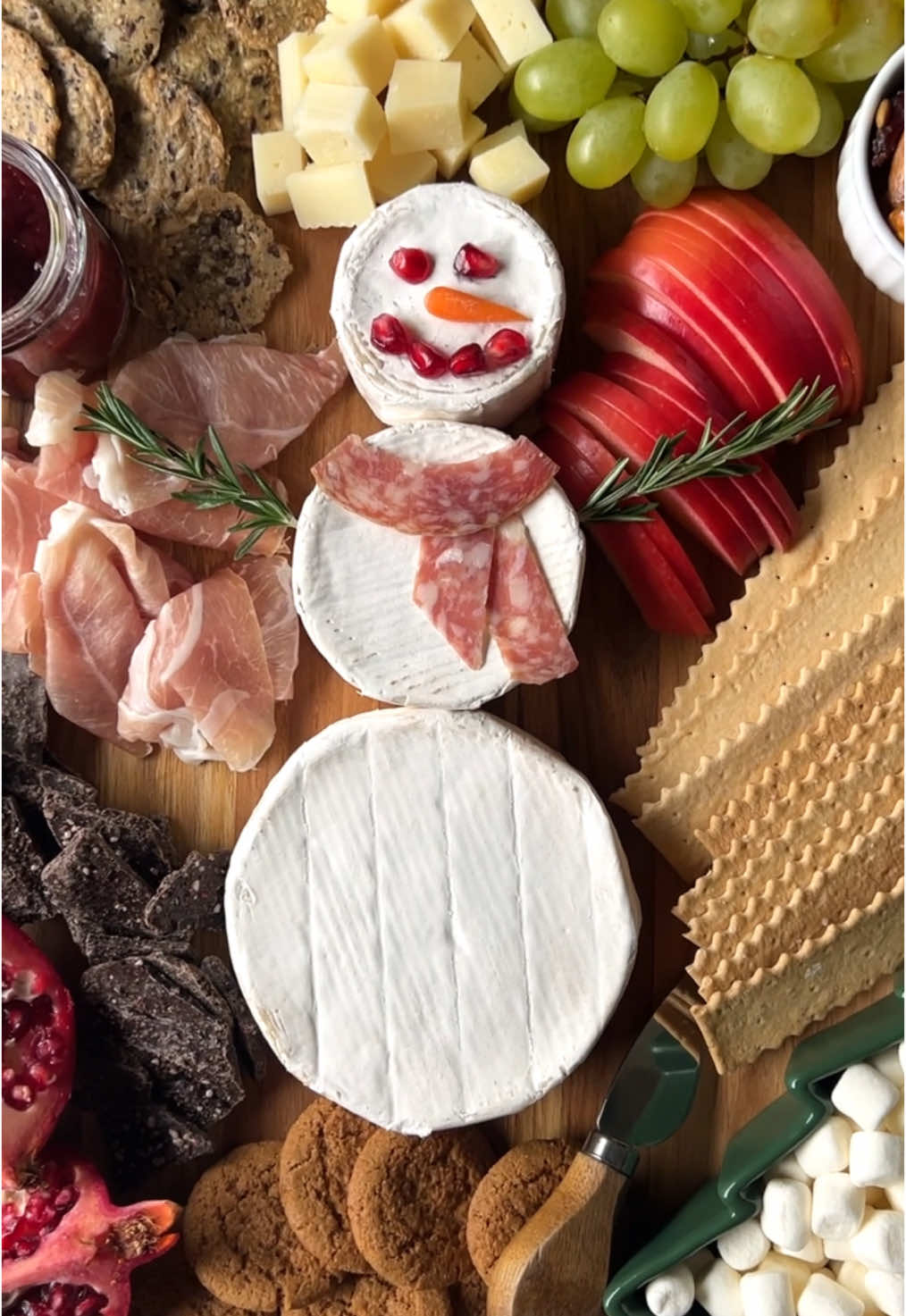 Do you want to build a snowman? ⛄️🧀 ‘Tis the season to get playful and build a brie-based snowman for your next winter soirée. We chose our 8oz Triple Crème and 4oz Petite Truffle and stacked them alongside creamy @Laura Chenel Goat Brie.  Add some seasonal accompaniments and you’ve got one unforgettable snowy spread! #marinfrenchcheese #marincounty #briecheese #laurachenel #sonomacounty #goatcheese #cheeselover #holidayinspo #holidayparty #holidayrecipes #cheeseboard #charcuterieboard #foodtiktok #snowman #frozen 